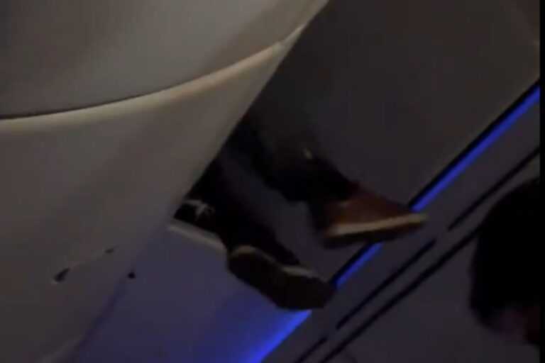 pouso-de-emergencia:-passageiro-e-resgatado-de-teto-do-aviao;-video