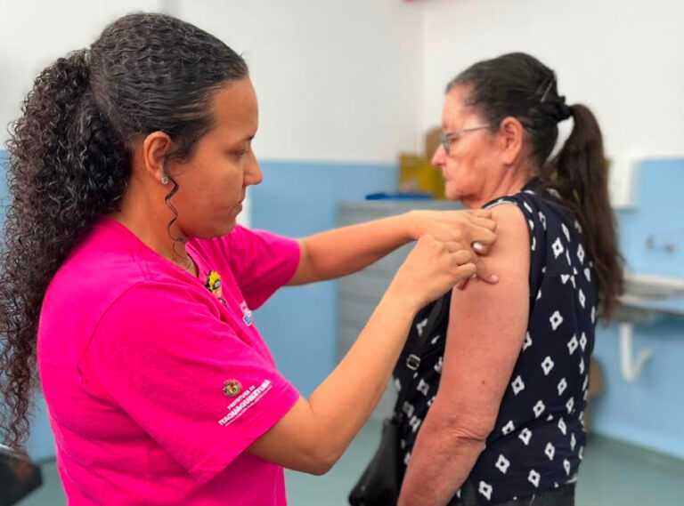 Itaquá promove vacinação contra a gripe em pontos estratégicos neste final de semana itaqua-promove-vacinacao-contra-a-gripe-em-pontos-estrategicos-neste-fim-de-semana