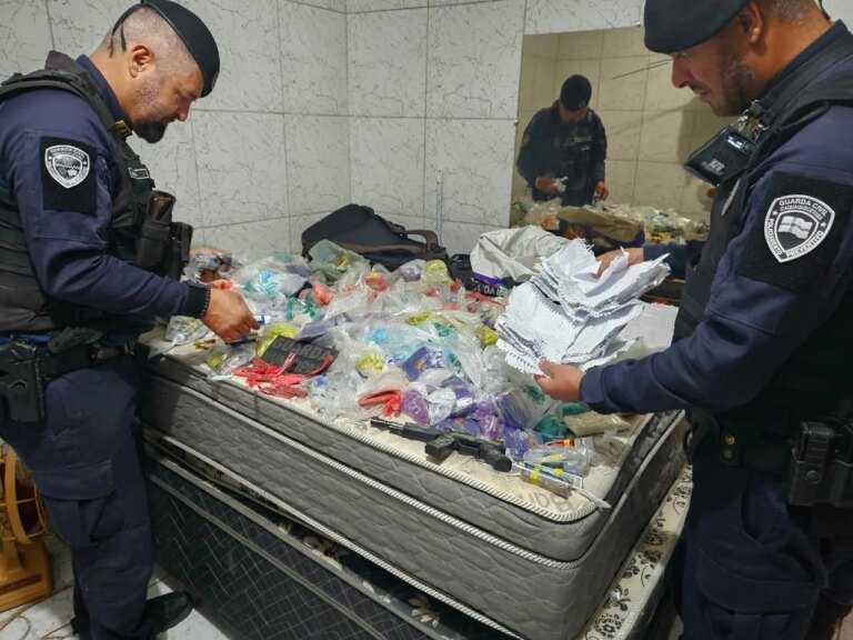 gcm-de-itaqua-apreende-mais-de-8-mil-porcoes-drogas-durante-‘operacao-feriado-seguro’