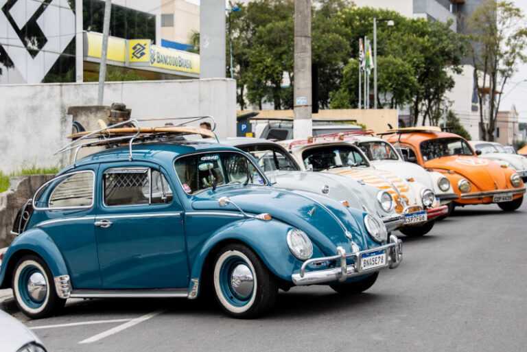 12o-encontro-de-carros-antigos-e-customizados-movimenta-itaqua-no-dia-30-de-agosto